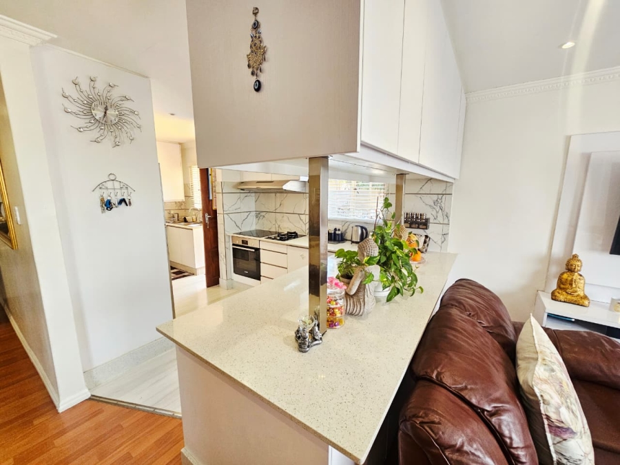3 Bedroom Property for Sale in Heuwelsig Estate Gauteng