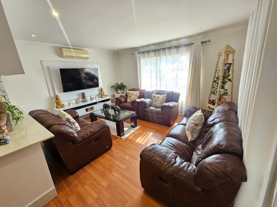 3 Bedroom Property for Sale in Heuwelsig Estate Gauteng