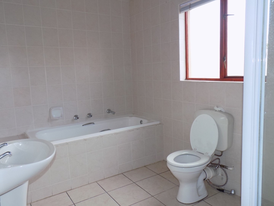 2 Bedroom Property for Sale in Ridgeway Gauteng