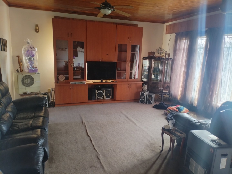 3 Bedroom Property for Sale in Casseldale Gauteng