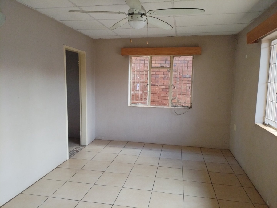 3 Bedroom Property for Sale in Casseldale Gauteng