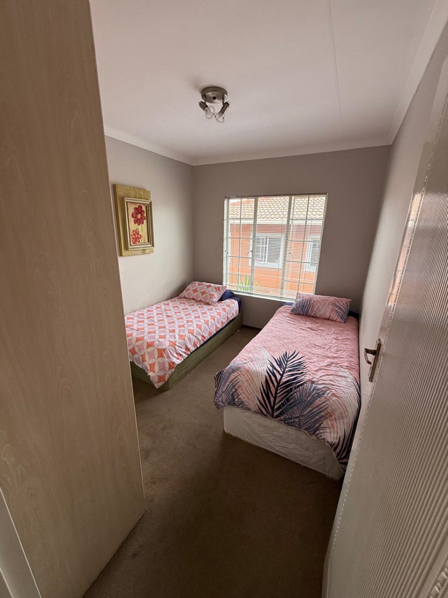 3 Bedroom Property for Sale in Glen Marais Gauteng