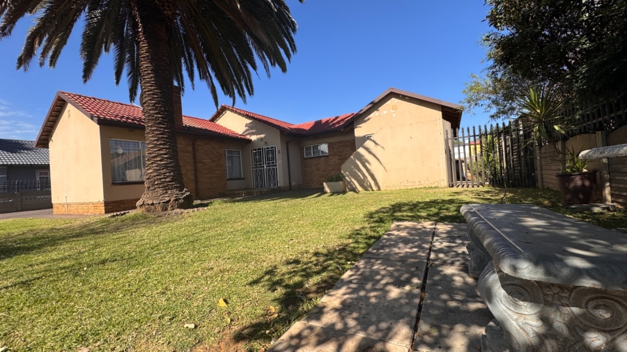 3 Bedroom Property for Sale in Vanderbijlpark SE 6 Gauteng