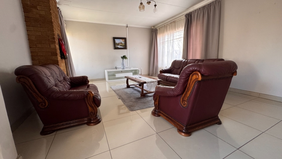 3 Bedroom Property for Sale in Vanderbijlpark SE 6 Gauteng