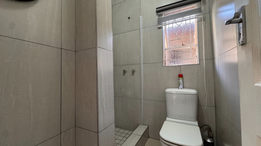 3 Bedroom Property for Sale in Vanderbijlpark SE 6 Gauteng