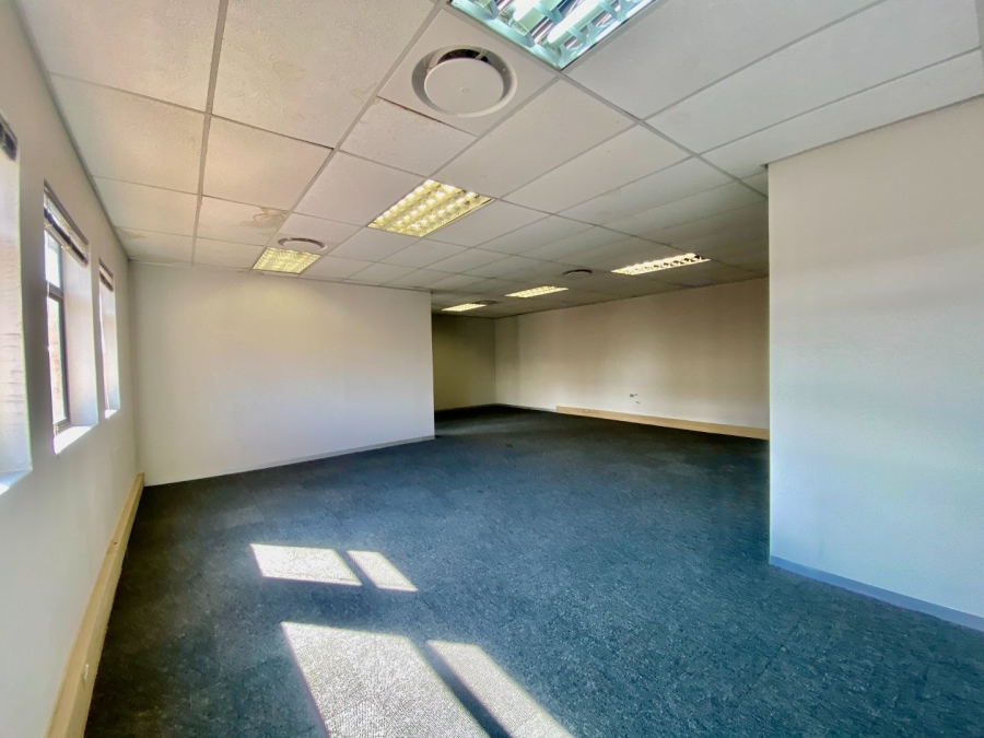 To Let Commercial Property for Rent in Faerie Glen Gauteng