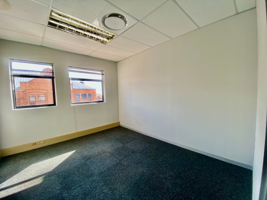To Let Commercial Property for Rent in Faerie Glen Gauteng