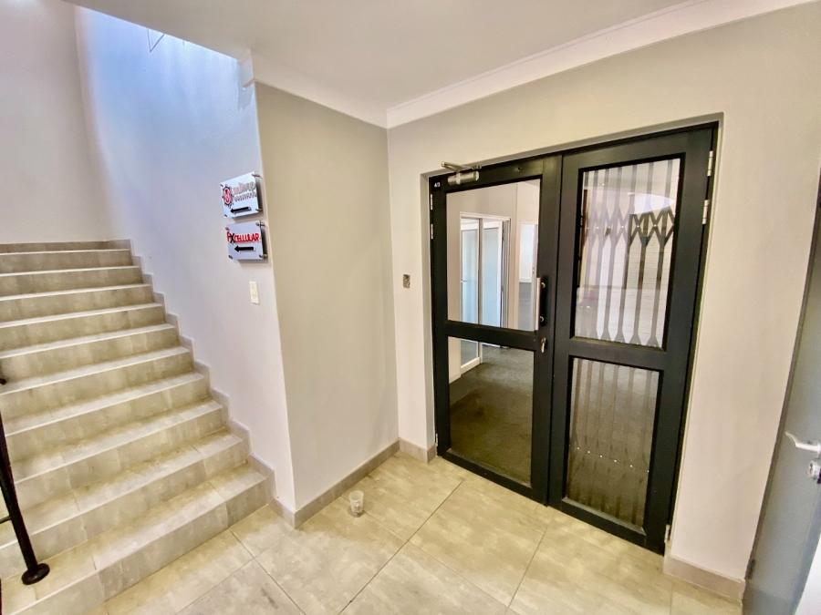 To Let Commercial Property for Rent in Faerie Glen Gauteng