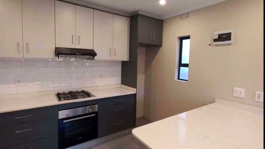 To Let 1 Bedroom Property for Rent in Bedfordview Gauteng