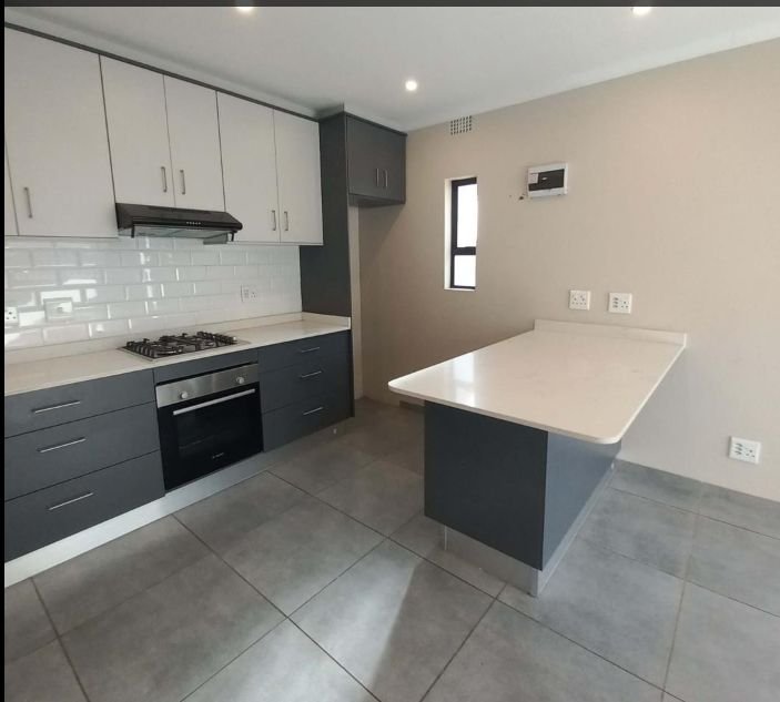 To Let 1 Bedroom Property for Rent in Bedfordview Gauteng