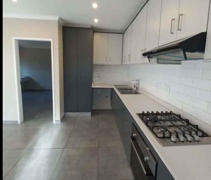 To Let 1 Bedroom Property for Rent in Bedfordview Gauteng