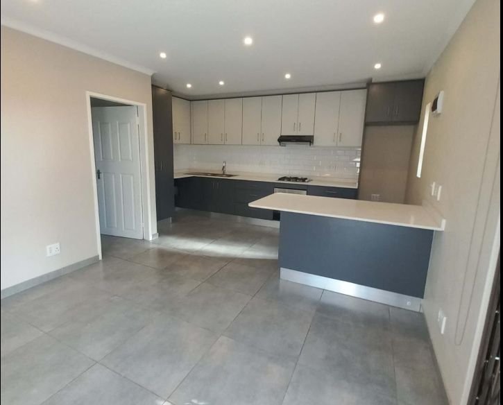 To Let 1 Bedroom Property for Rent in Bedfordview Gauteng