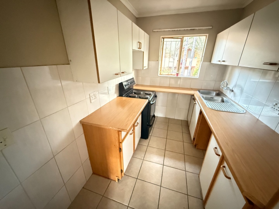 To Let 3 Bedroom Property for Rent in Zwartkop Gauteng