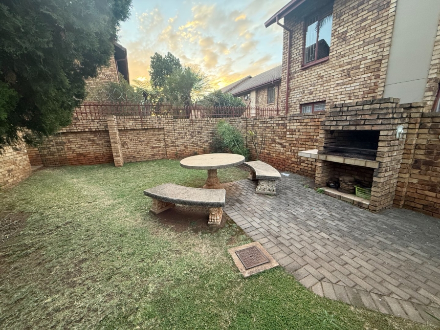 To Let 3 Bedroom Property for Rent in Zwartkop Gauteng