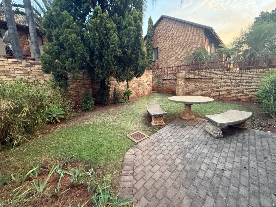 To Let 3 Bedroom Property for Rent in Zwartkop Gauteng