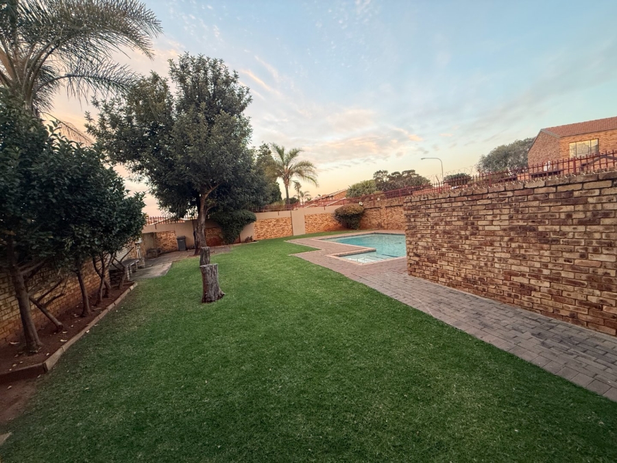 To Let 3 Bedroom Property for Rent in Zwartkop Gauteng