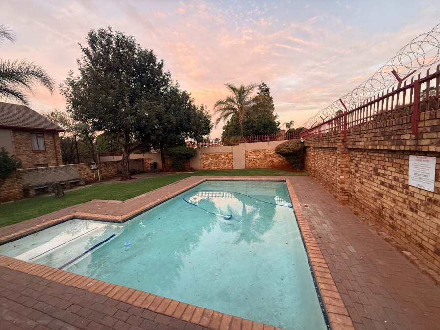 To Let 3 Bedroom Property for Rent in Zwartkop Gauteng