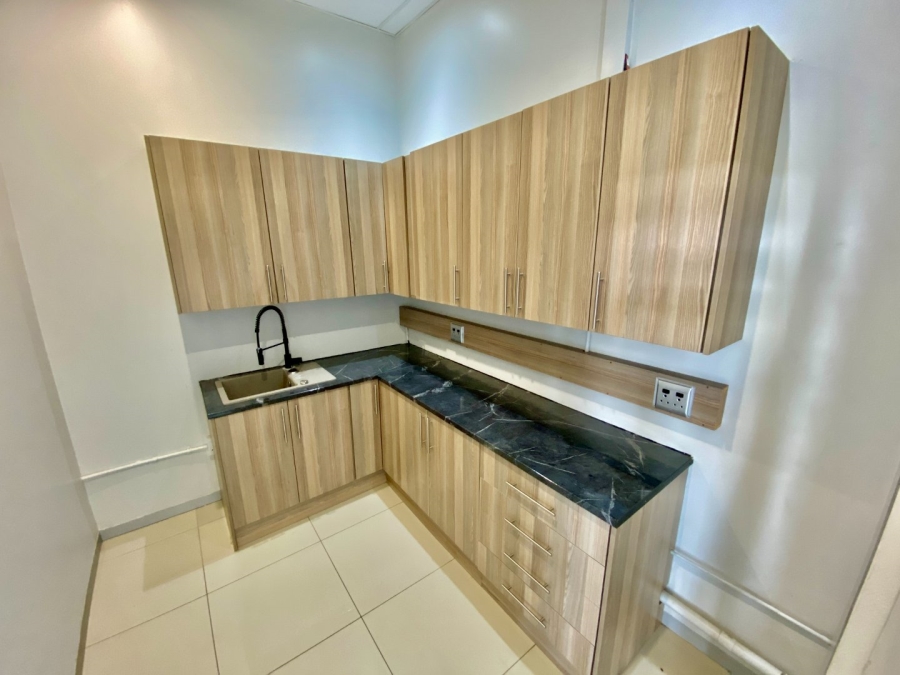 To Let Commercial Property for Rent in Doringkloof Gauteng
