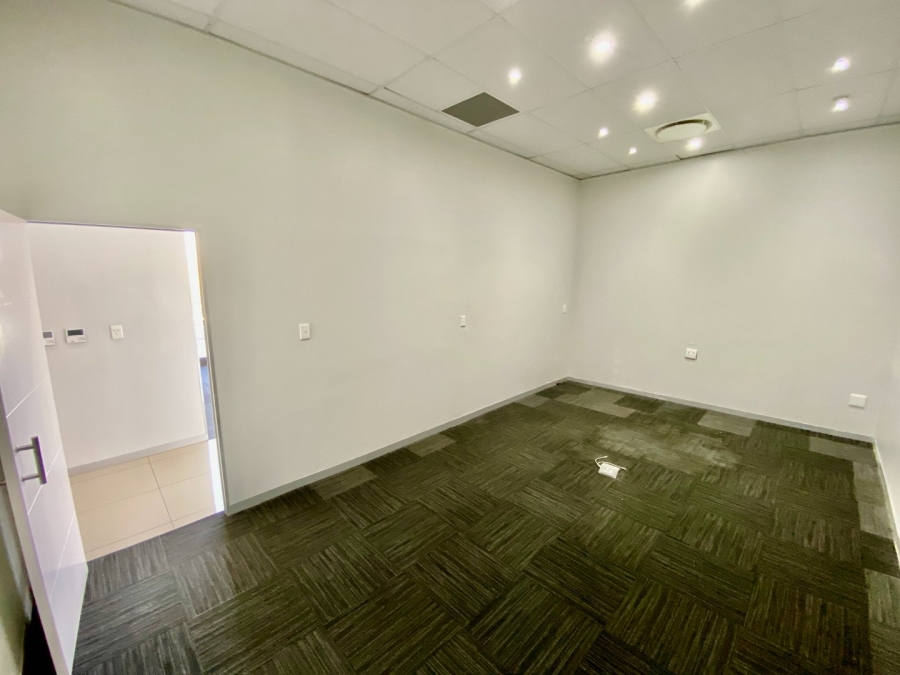To Let Commercial Property for Rent in Doringkloof Gauteng