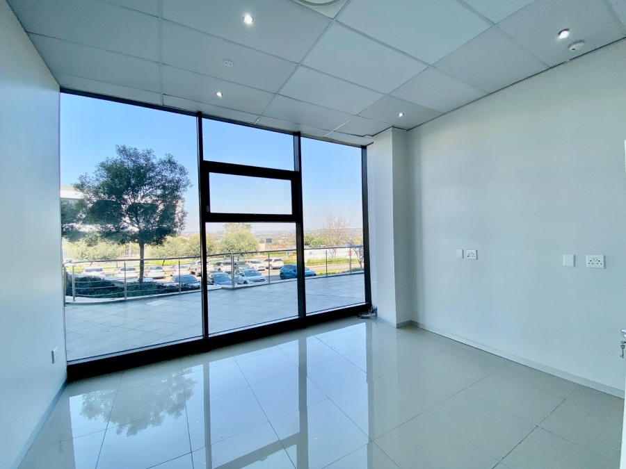 To Let Commercial Property for Rent in Doringkloof Gauteng
