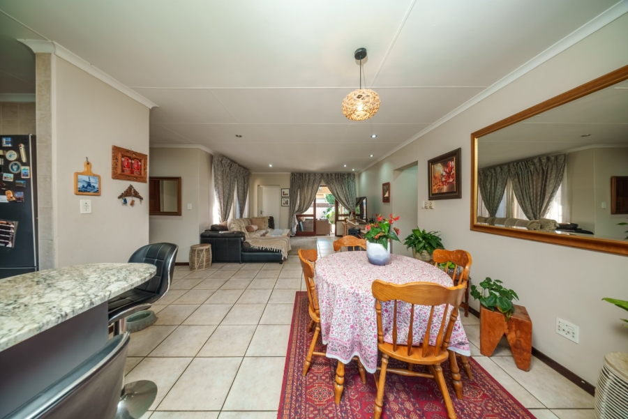 To Let 3 Bedroom Property for Rent in Modderfontein Gauteng