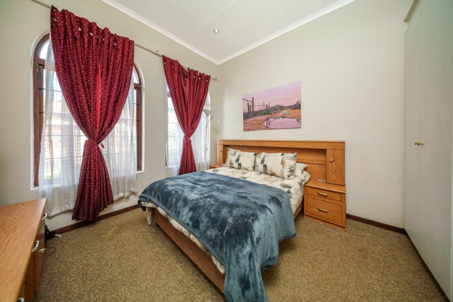 To Let 3 Bedroom Property for Rent in Modderfontein Gauteng