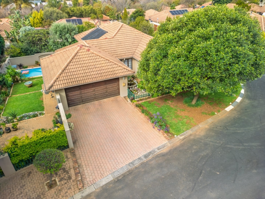 To Let 3 Bedroom Property for Rent in Modderfontein Gauteng