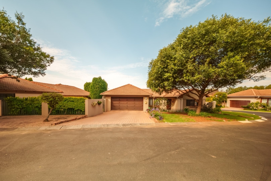 To Let 3 Bedroom Property for Rent in Modderfontein Gauteng