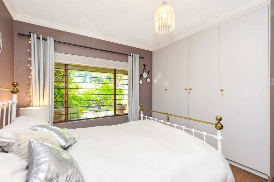 2 Bedroom Property for Sale in Bryanston Gauteng