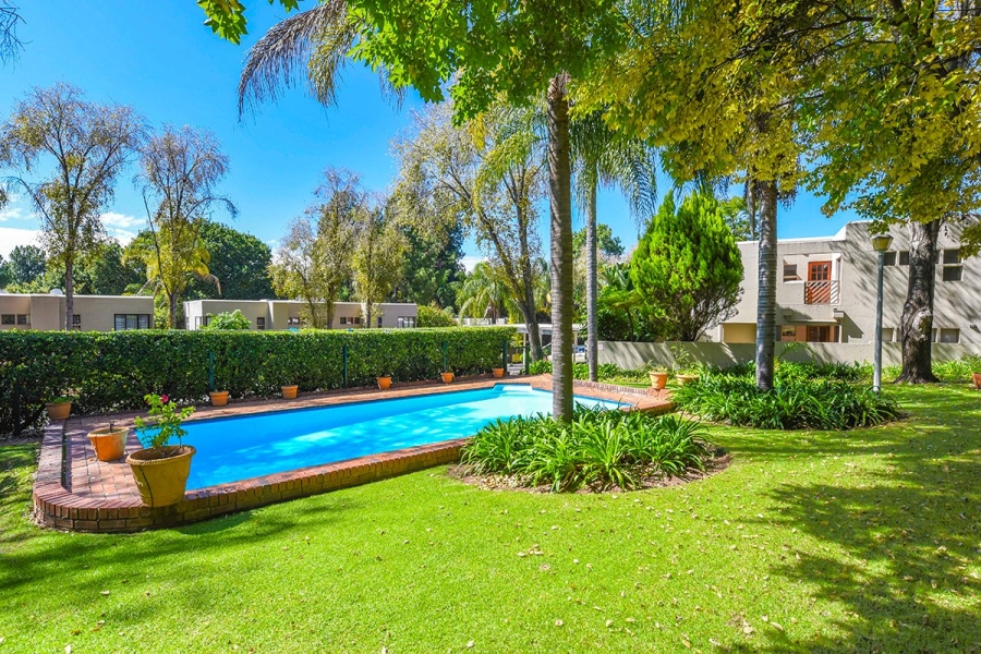 2 Bedroom Property for Sale in Bryanston Gauteng