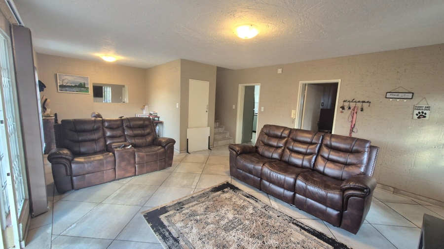 3 Bedroom Property for Sale in Vanderbijlpark SW 5 Gauteng