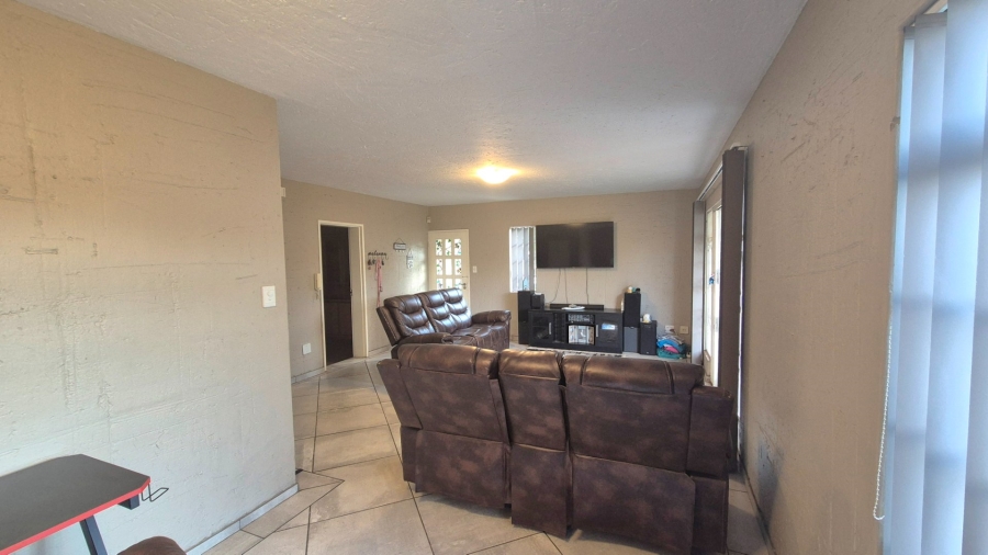 3 Bedroom Property for Sale in Vanderbijlpark SW 5 Gauteng