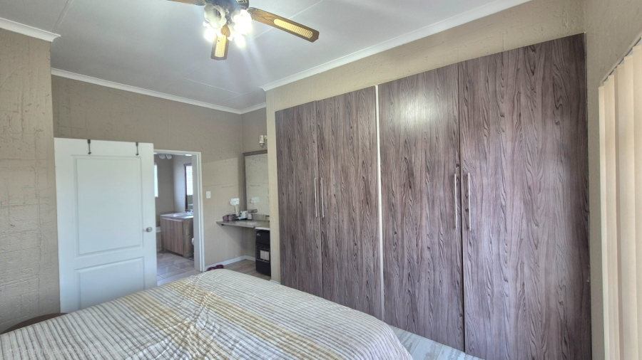 3 Bedroom Property for Sale in Vanderbijlpark SW 5 Gauteng