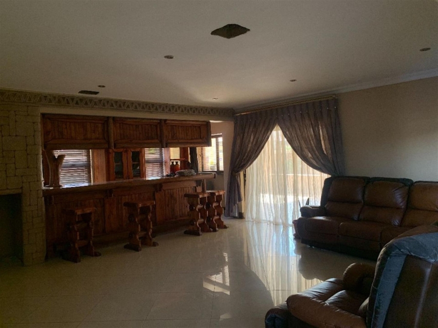 5 Bedroom Property for Sale in Savannah Country Estate Gauteng
