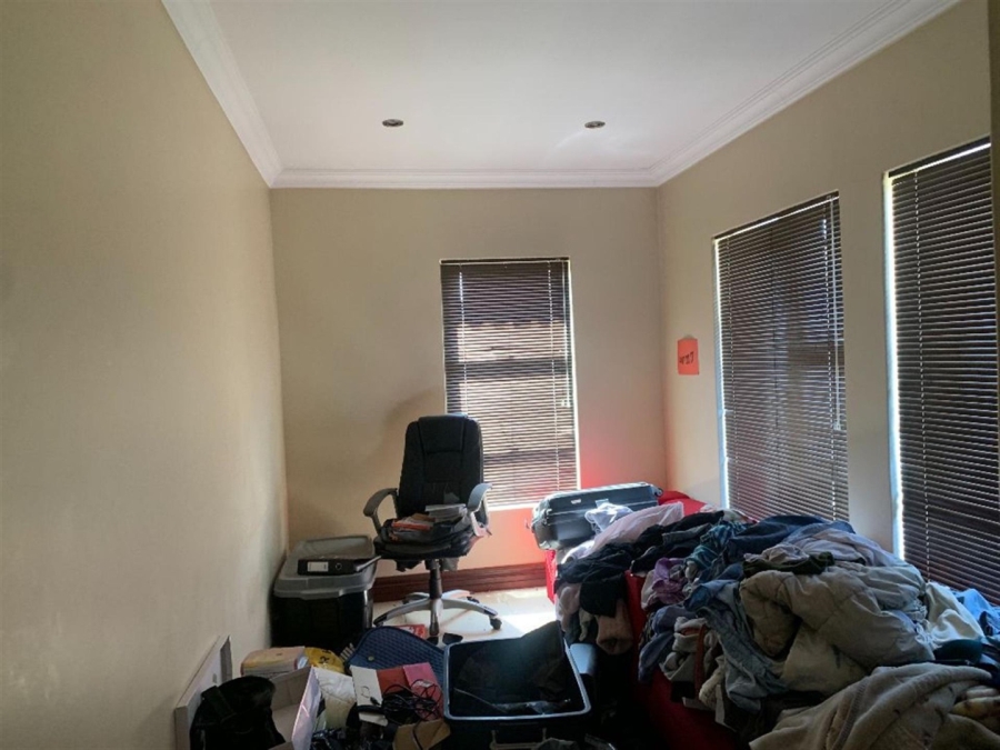 5 Bedroom Property for Sale in Savannah Country Estate Gauteng