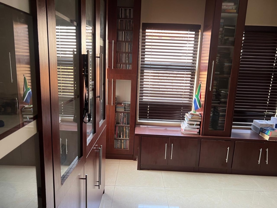 5 Bedroom Property for Sale in Savannah Country Estate Gauteng