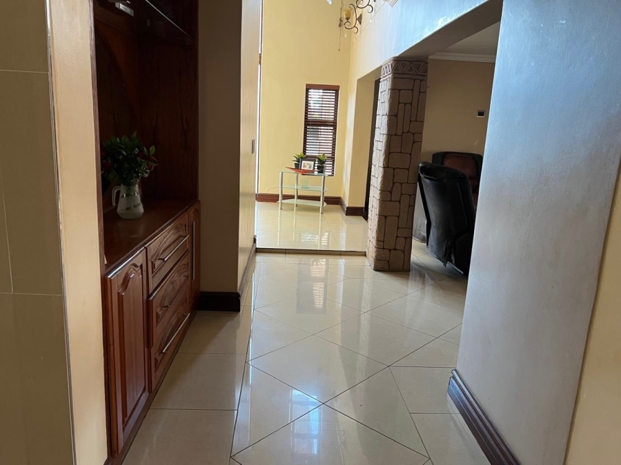 5 Bedroom Property for Sale in Savannah Country Estate Gauteng