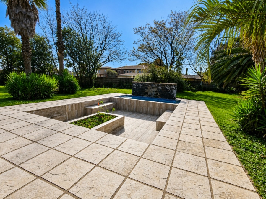 4 Bedroom Property for Sale in Raslouw Gauteng