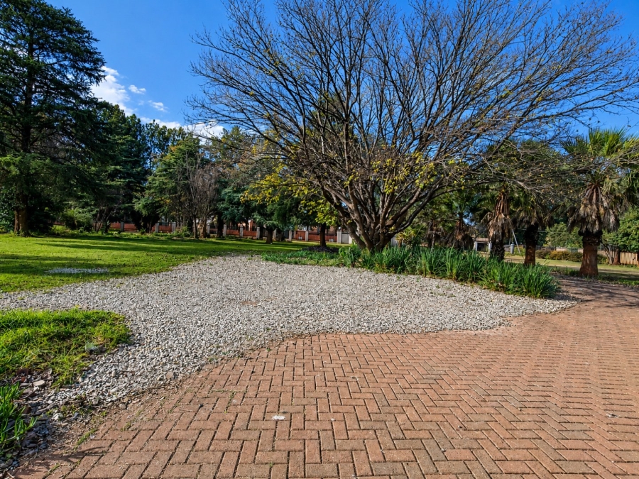 4 Bedroom Property for Sale in Raslouw Gauteng
