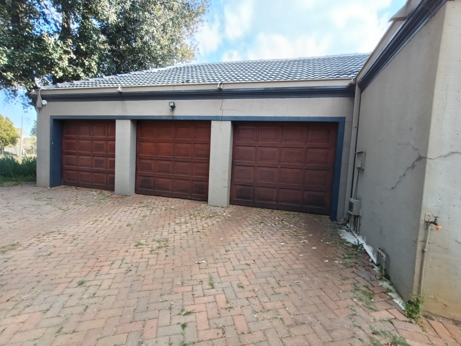 4 Bedroom Property for Sale in Raslouw Gauteng