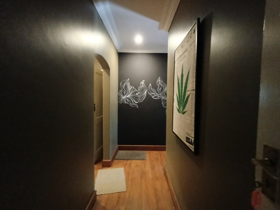 4 Bedroom Property for Sale in Raslouw Gauteng