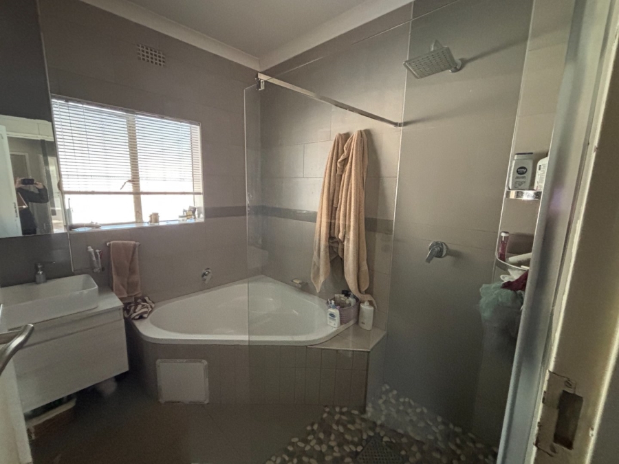 3 Bedroom Property for Sale in Rynfield Gauteng