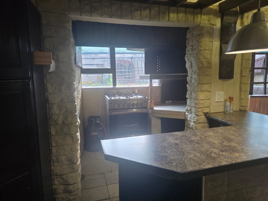 7 Bedroom Property for Sale in Marlands Gauteng