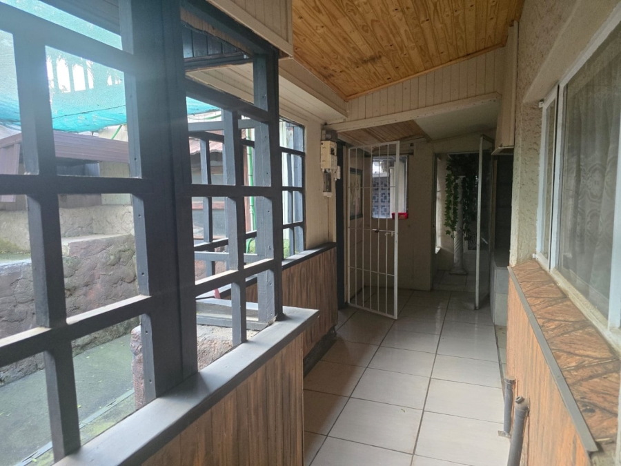 7 Bedroom Property for Sale in Marlands Gauteng