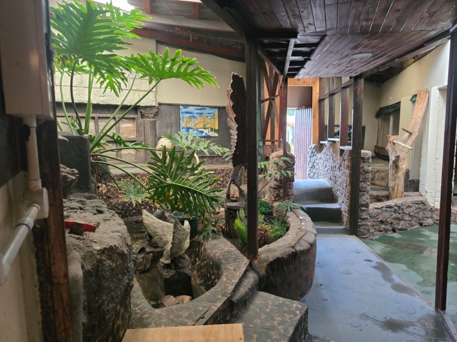 7 Bedroom Property for Sale in Marlands Gauteng