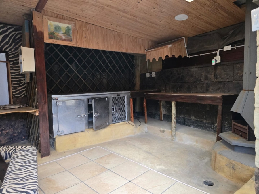 7 Bedroom Property for Sale in Marlands Gauteng