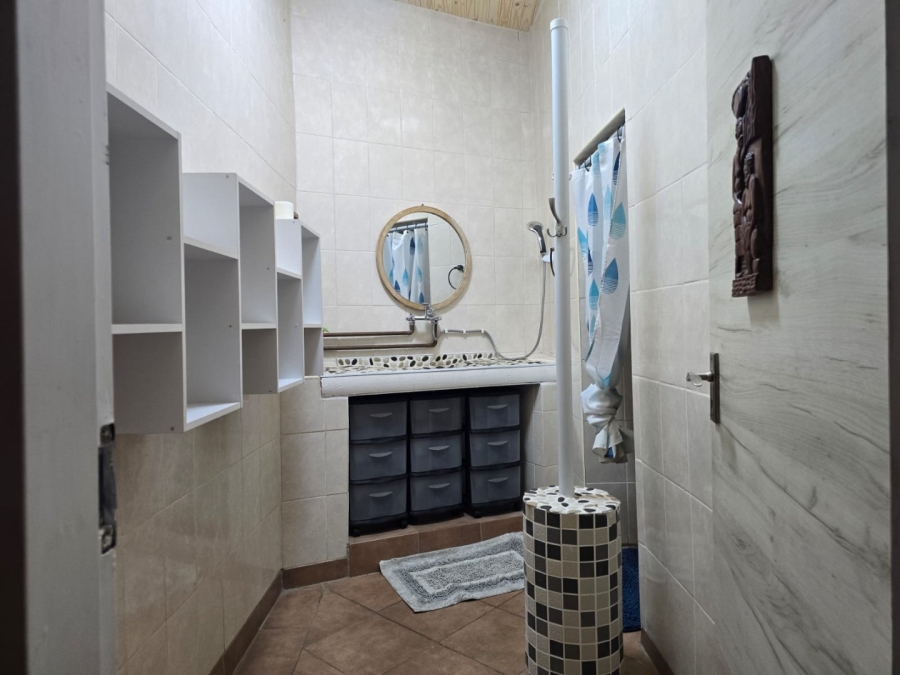 7 Bedroom Property for Sale in Marlands Gauteng