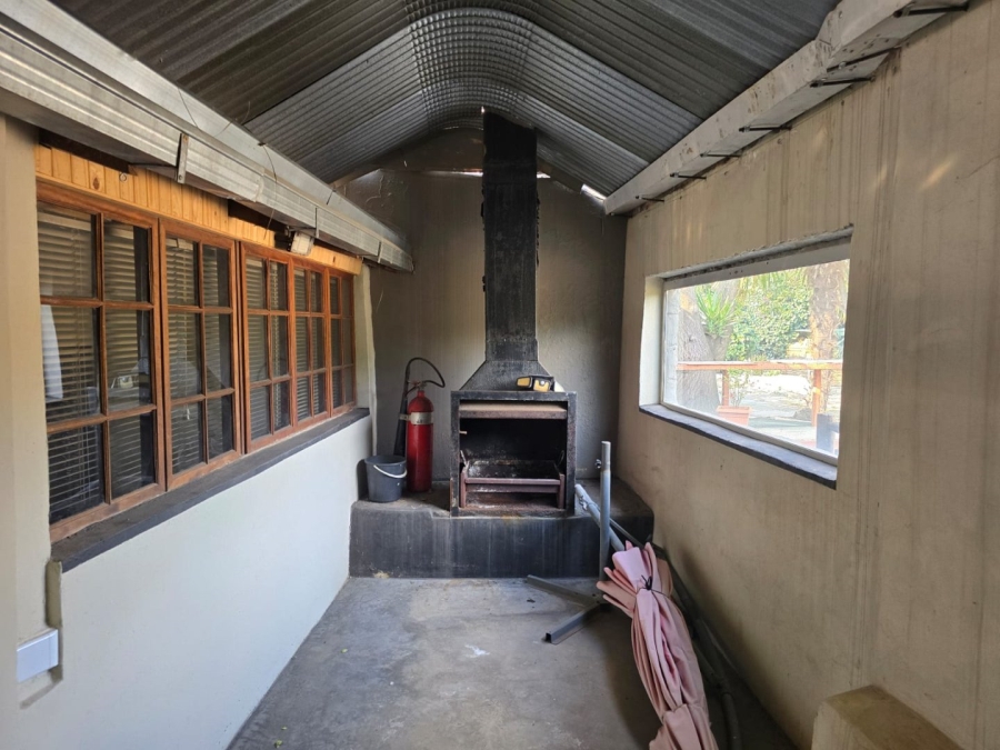 7 Bedroom Property for Sale in Marlands Gauteng