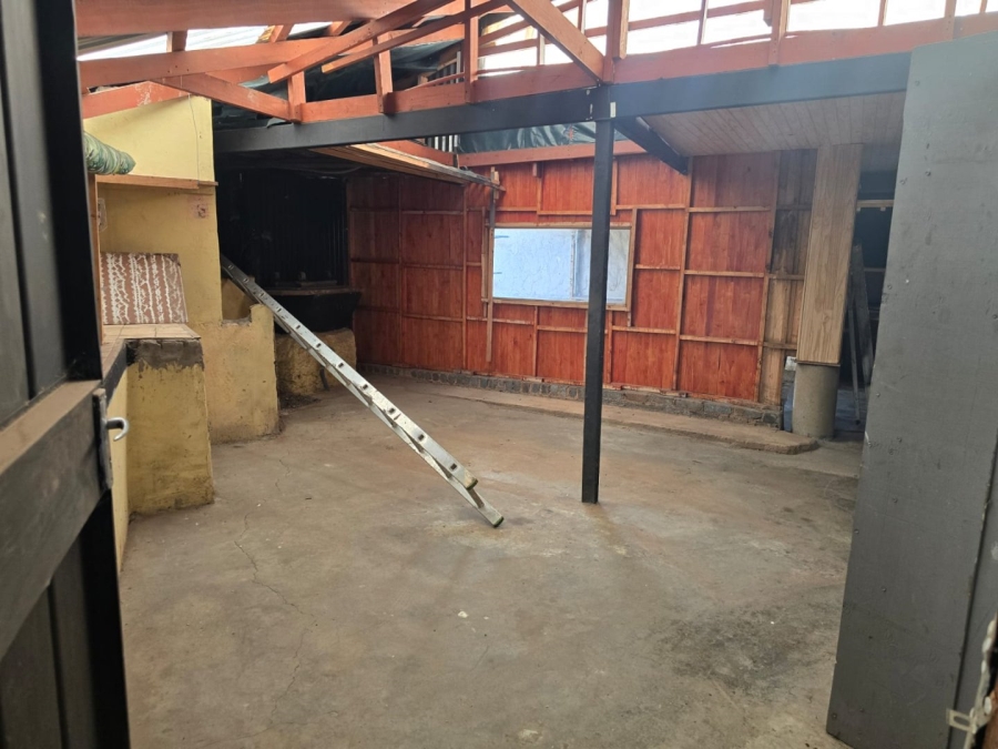 7 Bedroom Property for Sale in Marlands Gauteng