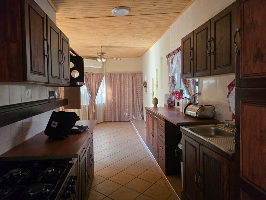 7 Bedroom Property for Sale in Marlands Gauteng